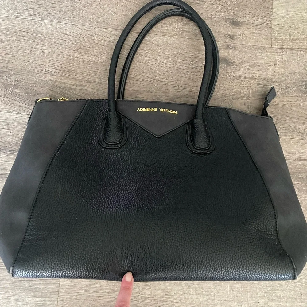 FINAL PRICE Adrienne Vittadini Bag - Picture 2 of 8